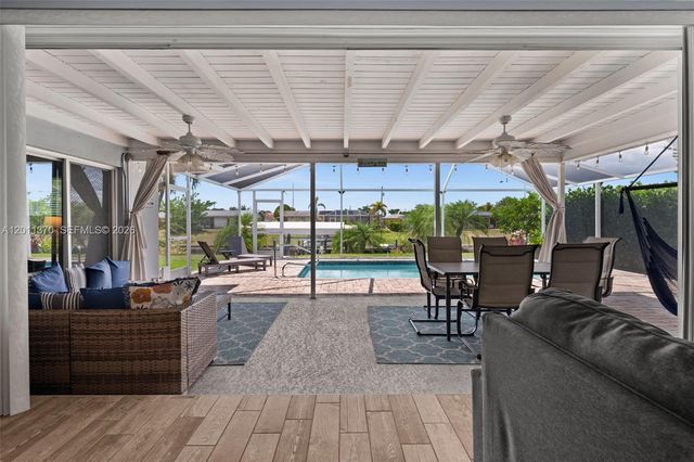 3014 SE 17th Avenue, Cape Coral, FL 33904