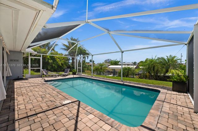 3014 SE 17th Avenue, Cape Coral, FL 33904