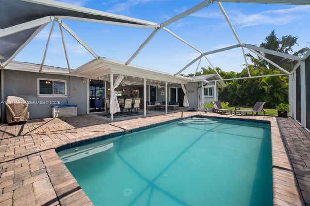 3014 SE 17th Avenue, Cape Coral, FL 33904