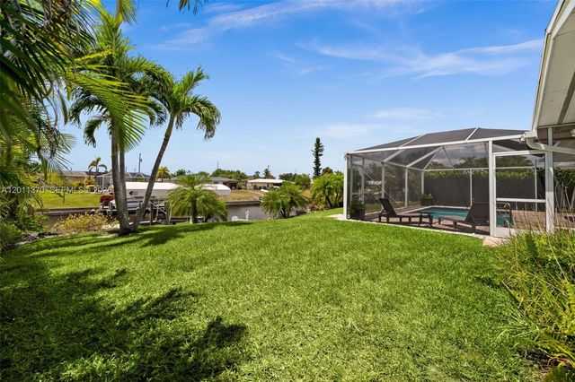 3014 SE 17th Avenue, Cape Coral, FL 33904
