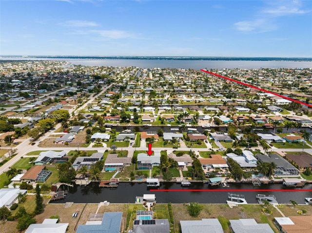 3014 SE 17th Avenue, Cape Coral, FL 33904
