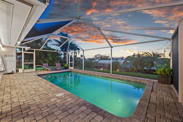 3014 SE 17th Avenue, Cape Coral, FL 33904