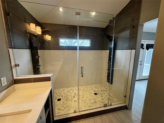 104 Silk Tree LN, Round Rock, TX 78664