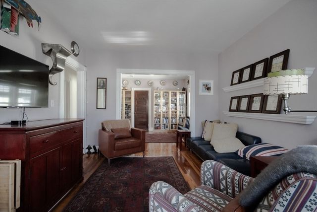 17 Tower St 3, Boston, MA 02130