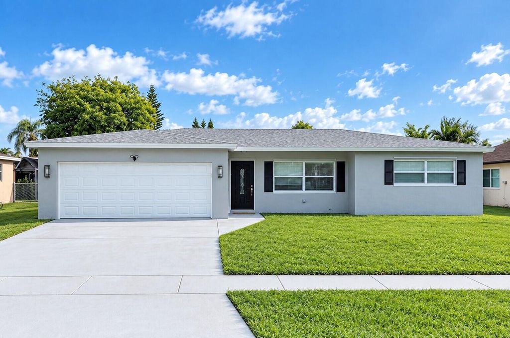 11184 Median Street, Boca Raton, FL 33428