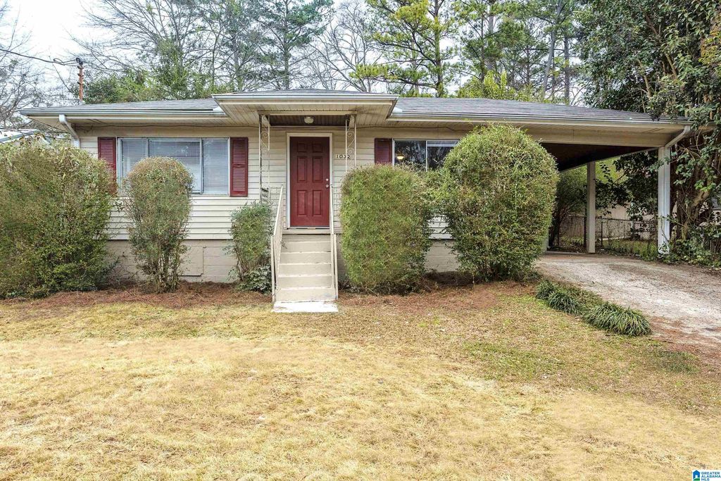 1032 26TH AVENUE N, Hueytown, AL 35023