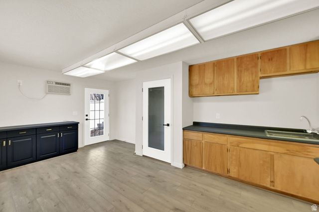 1433 E ESTRELLITA DR, Sandy, UT 84093