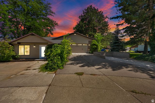 1433 E ESTRELLITA DR, Sandy, UT 84093