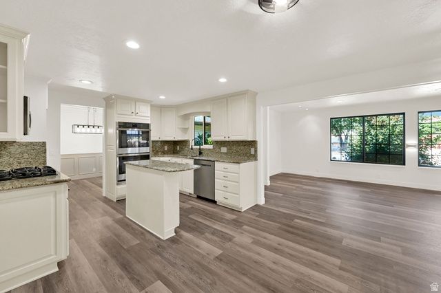 1433 E ESTRELLITA DR, Sandy, UT 84093