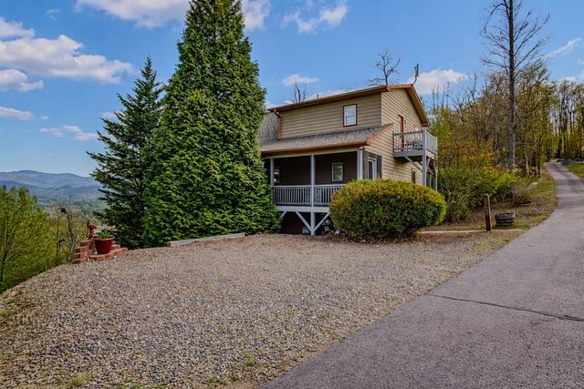 111 Trophy Buck Point, Murphy, NC 28906
