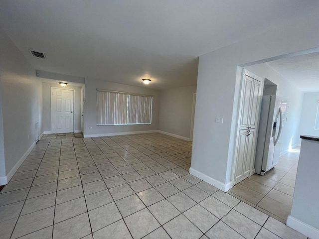 8510 Sunset Strip, Sunrise, FL 33322