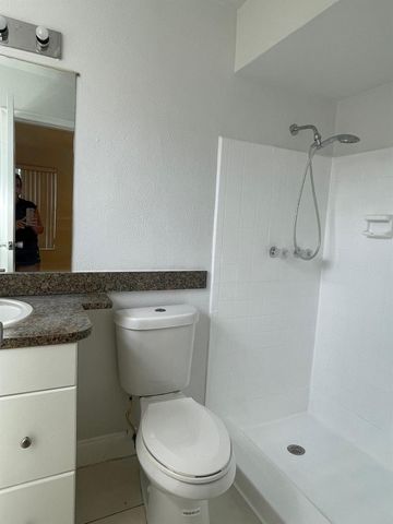 8510 Sunset Strip, Sunrise, FL 33322