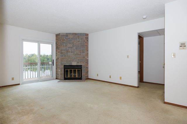 1010 Arlene Court 15, Bloomington, IL 61701