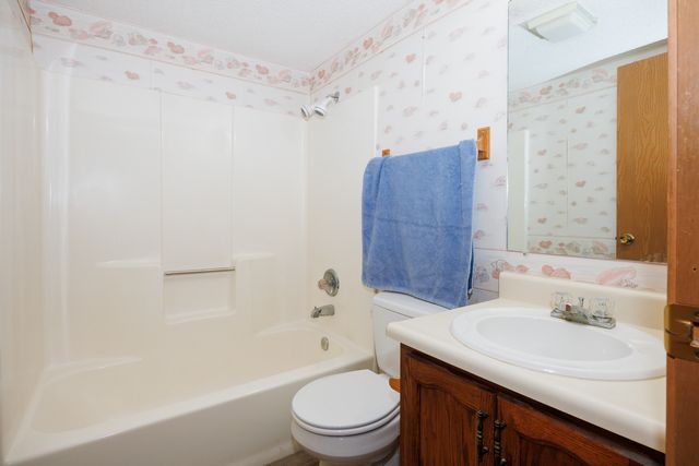 1010 Arlene Court 15, Bloomington, IL 61701