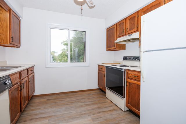 1010 Arlene Court 15, Bloomington, IL 61701