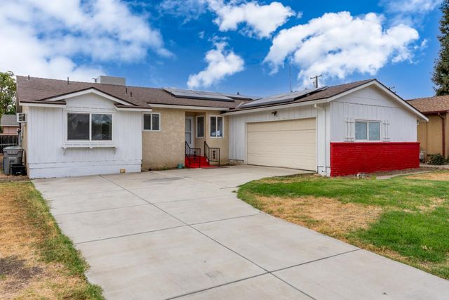 925 W J St, Los Banos, CA 93635