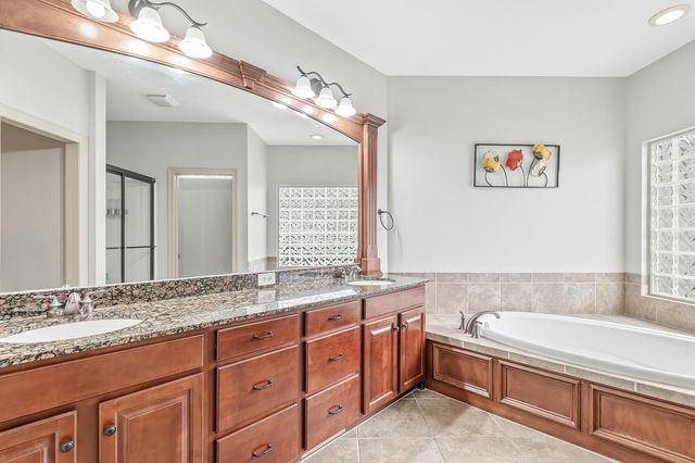 2224 N Rough Creek Rd, Derby, KS 67037