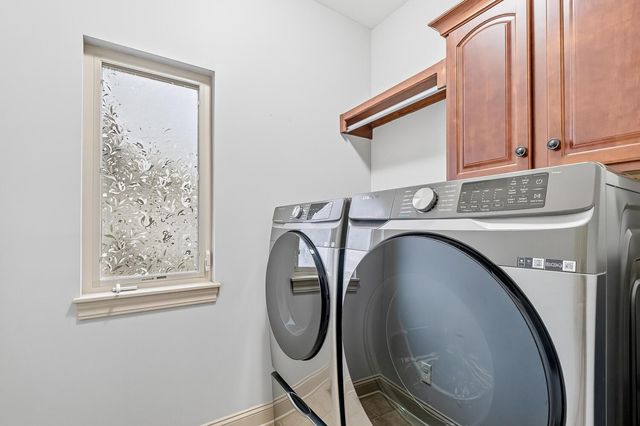 2224 N Rough Creek Rd, Derby, KS 67037