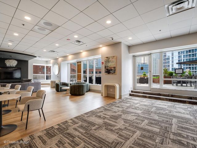512 N MCCLURG Court 5002, Chicago, IL 60611