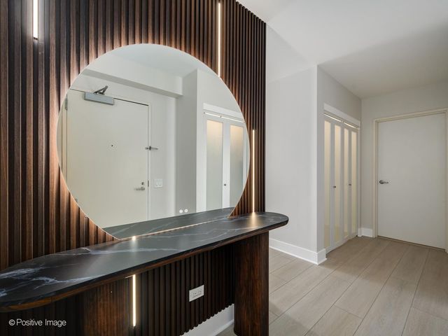 512 N MCCLURG Court 5002, Chicago, IL 60611