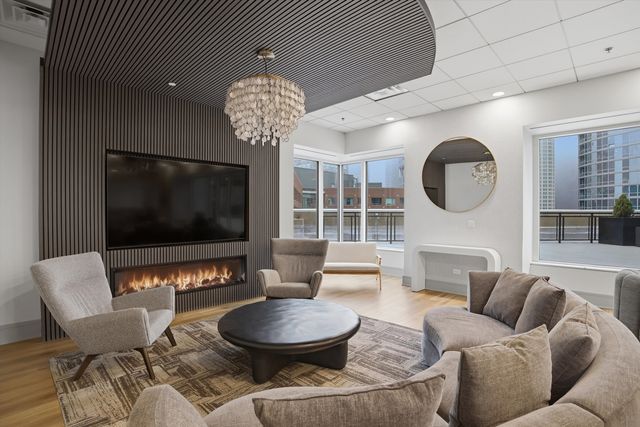 512 N MCCLURG Court 5002, Chicago, IL 60611