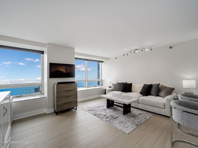 512 N MCCLURG Court 5002, Chicago, IL 60611