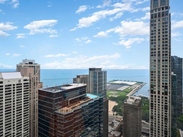 512 N MCCLURG Court 5002, Chicago, IL 60611