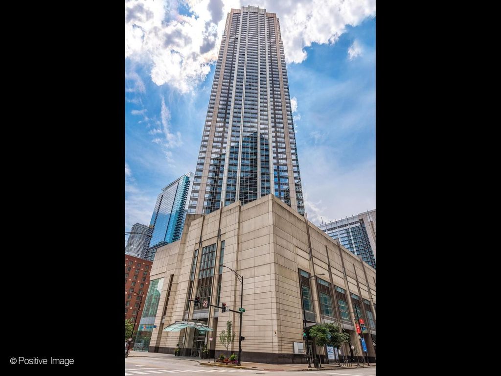 512 N MCCLURG Court 5002, Chicago, IL 60611