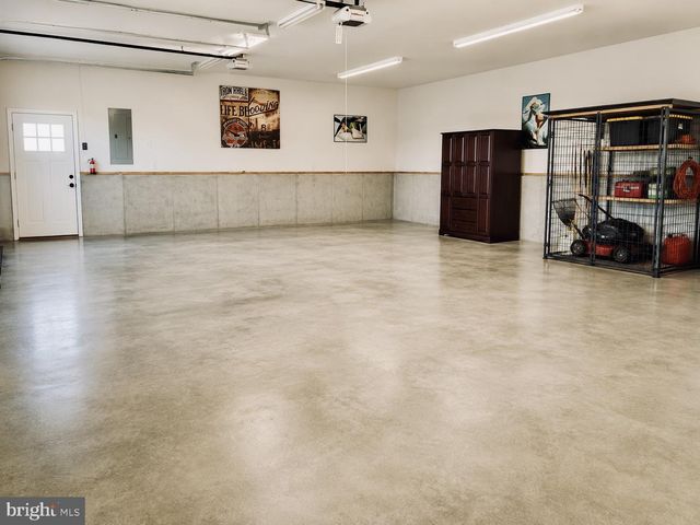 927 GOLDMILLER DR, Gerrardstown, WV 25420