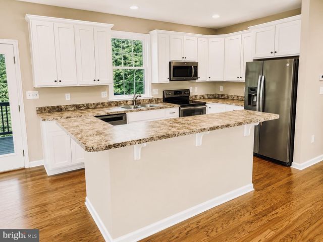 927 GOLDMILLER DR, Gerrardstown, WV 25420