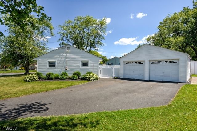 14 Adamsville Rd, Bridgewater Twp., NJ 08807