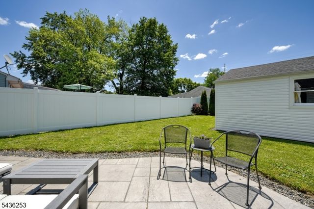 14 Adamsville Rd, Bridgewater Twp., NJ 08807