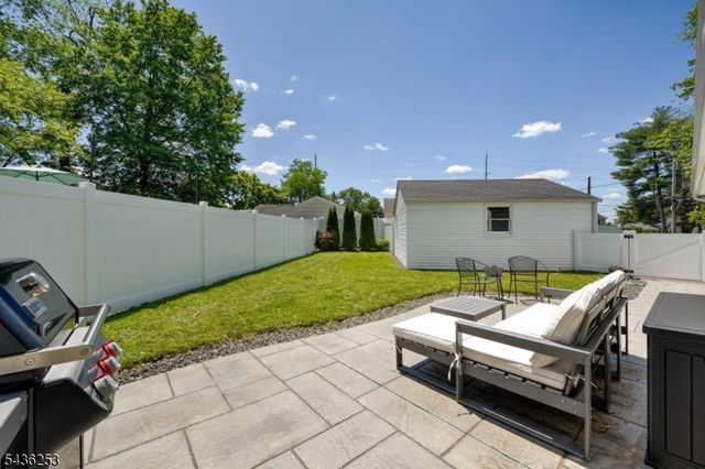 14 Adamsville Rd, Bridgewater Twp., NJ 08807