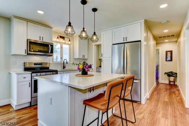 14 Adamsville Rd, Bridgewater Twp., NJ 08807