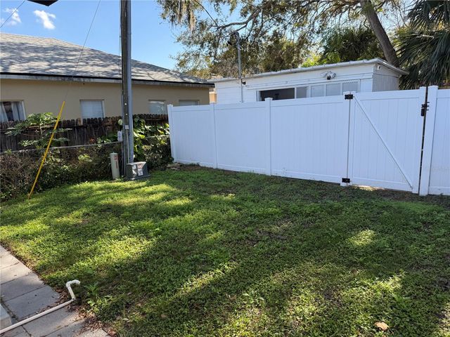 301 S BOYD STREET 14, Winter Garden, FL 34787