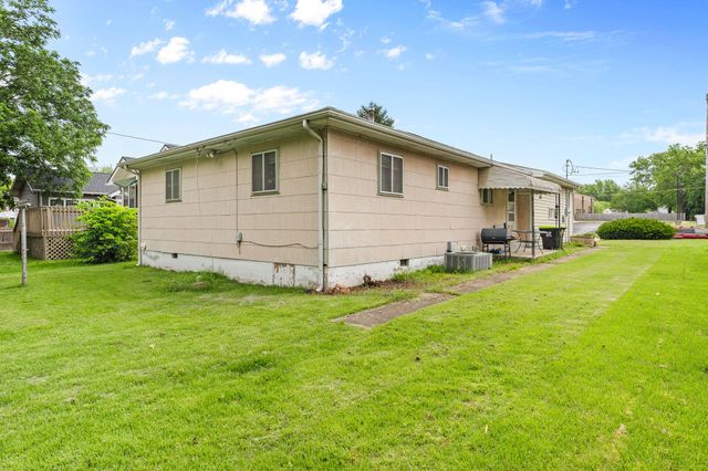 2129 N Douglas Avenue, Springfield, MO 65803