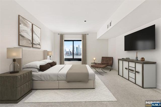 518-536 Gregory Avenue A208, Weehawken, NJ 07086