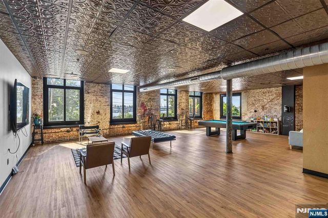 518-536 Gregory Avenue A208, Weehawken, NJ 07086