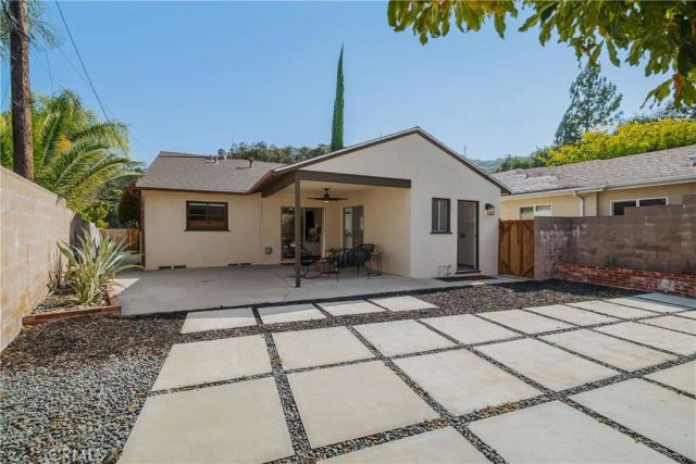 3550 La Crescenta Avenue, Glendale, CA 91208