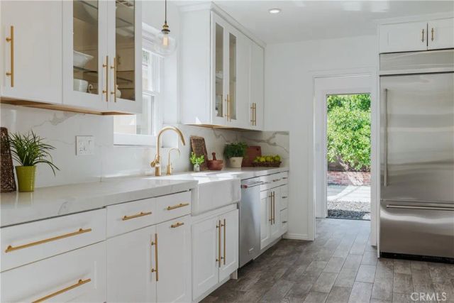 3550 La Crescenta Avenue, Glendale, CA 91208