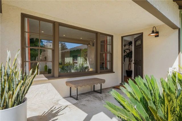3550 La Crescenta Avenue, Glendale, CA 91208
