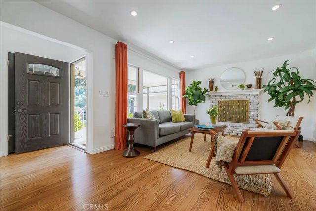 3550 La Crescenta Avenue, Glendale, CA 91208