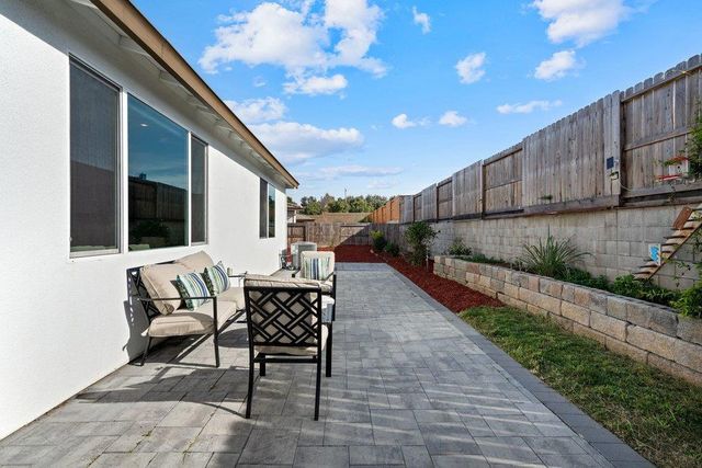 2111 Rosewood Drive, Hollister, CA 95023