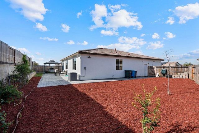 2111 Rosewood Drive, Hollister, CA 95023