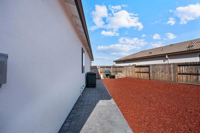 2111 Rosewood Drive, Hollister, CA 95023