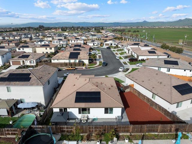 2111 Rosewood Drive, Hollister, CA 95023