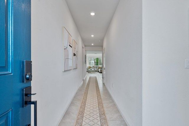 2111 Rosewood Drive, Hollister, CA 95023