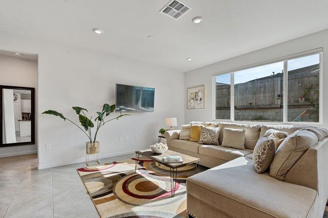 2111 Rosewood Drive, Hollister, CA 95023