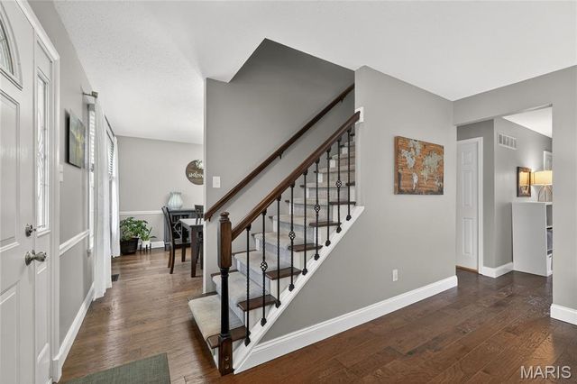 709 Windingpath Lane, Ballwin, MO 63021