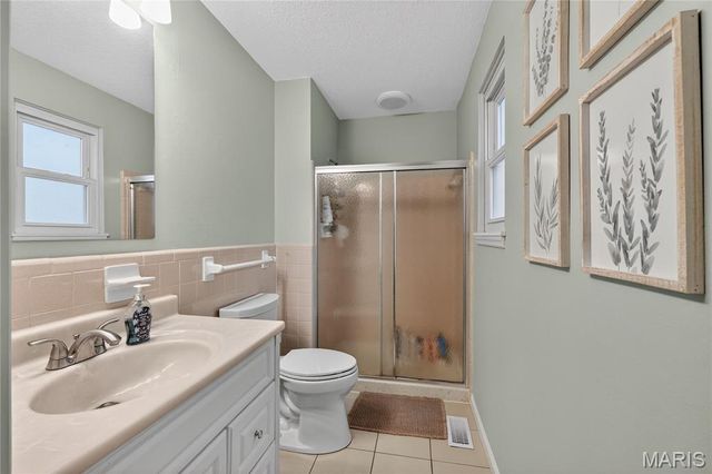 709 Windingpath Lane, Ballwin, MO 63021